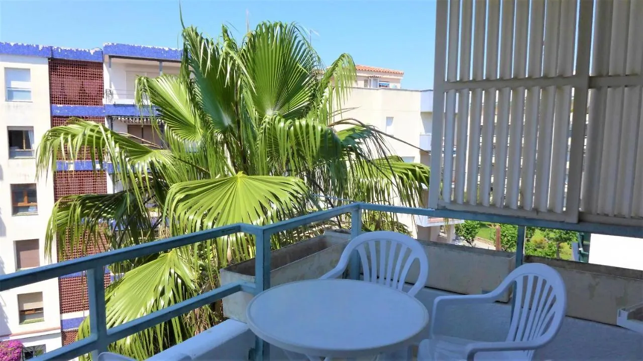 Apartamentos Colon Salou Daire