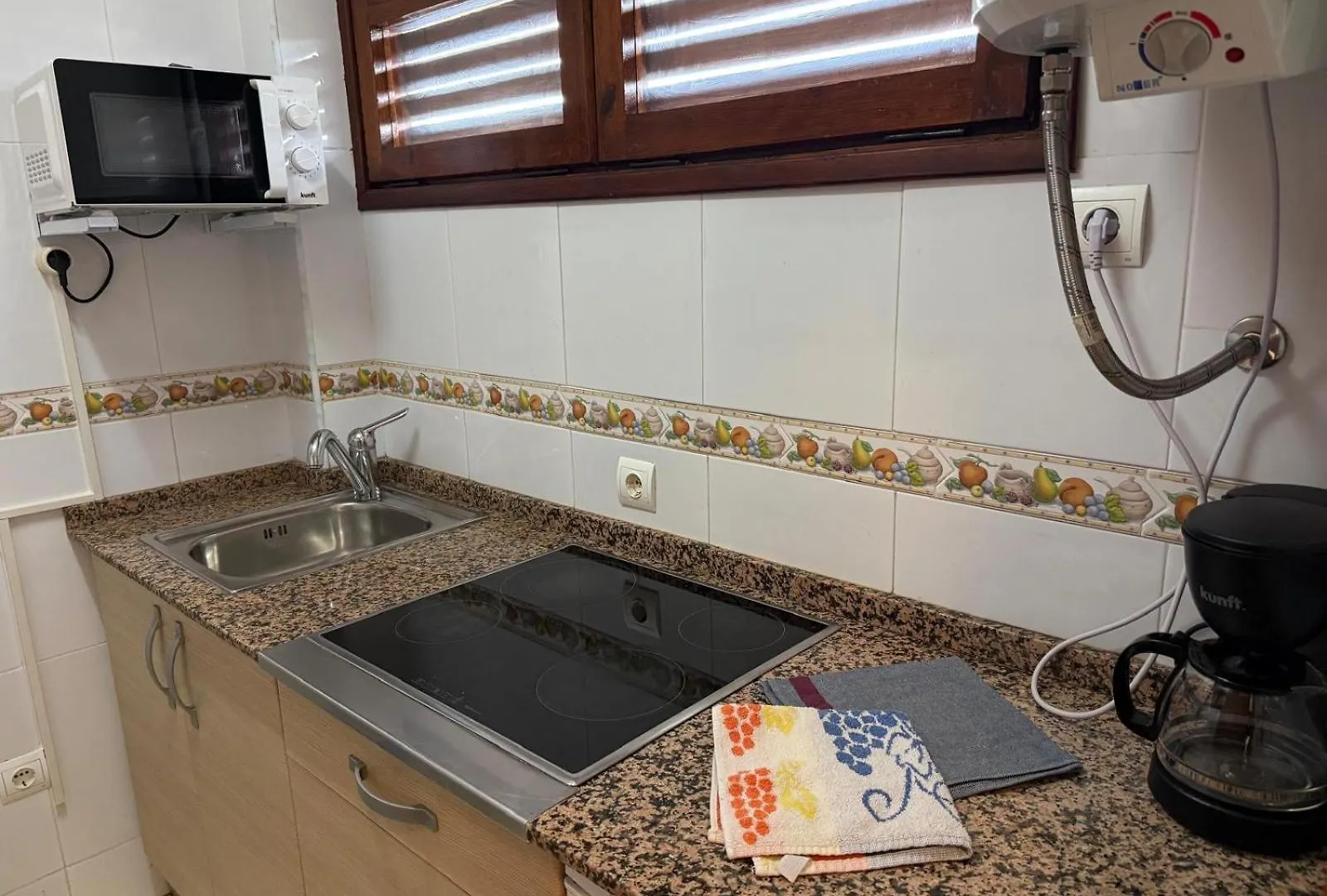 아파트 Apartamentos Colon 살루